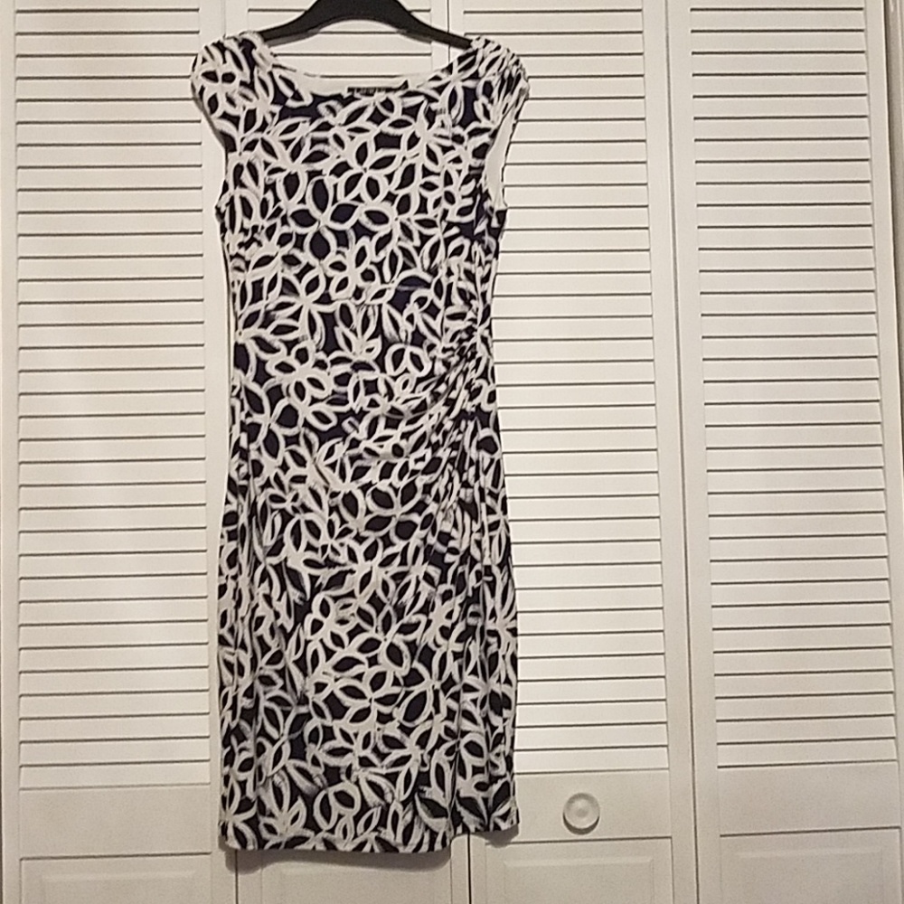 Classic dress